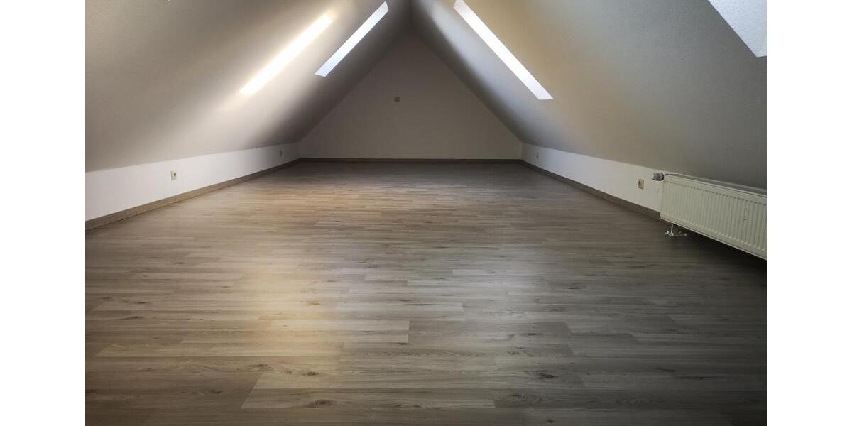 Maisonettenwohnung Duisburg Rheinhausen - 4 Zimmer, 120 m&sup2;, 1.100&euro; | Angebot:26063741