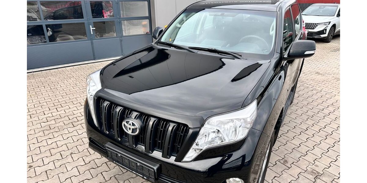 Toyota Land Cruiser 228.731 km 25.800 &euro; Oberhausen 46145