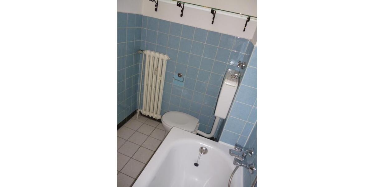 Etagenwohnung Essen Stadtbezirk VI - 1 Zimmer, 34 m&sup2;, 359&euro; | Angebot:26042321