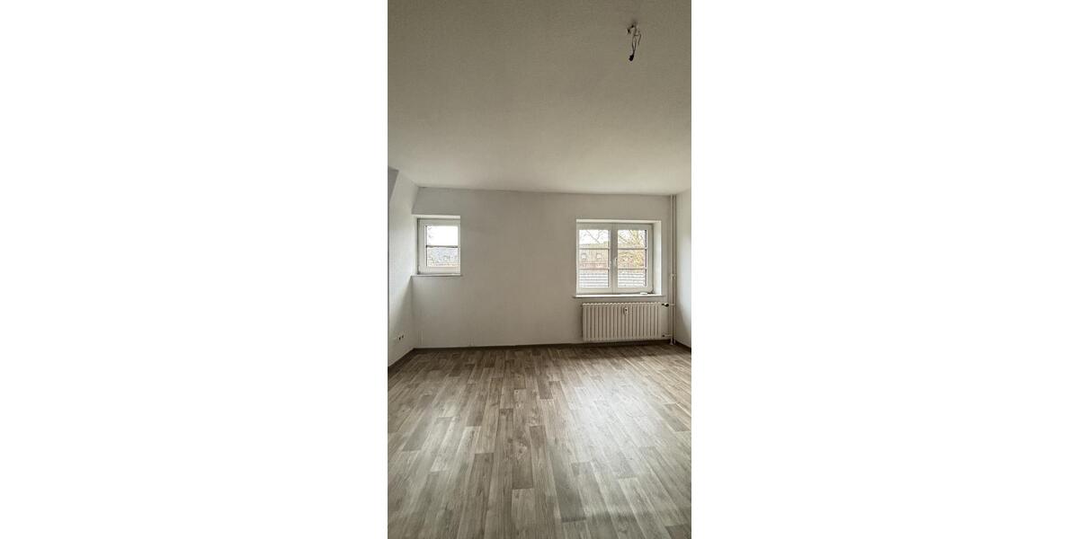 Etagenwohnung Neukirchen-Vluyn Vluyn - 2.5 Zimmer, 79 m&sup2;, 340&euro; | Angebot:25643799