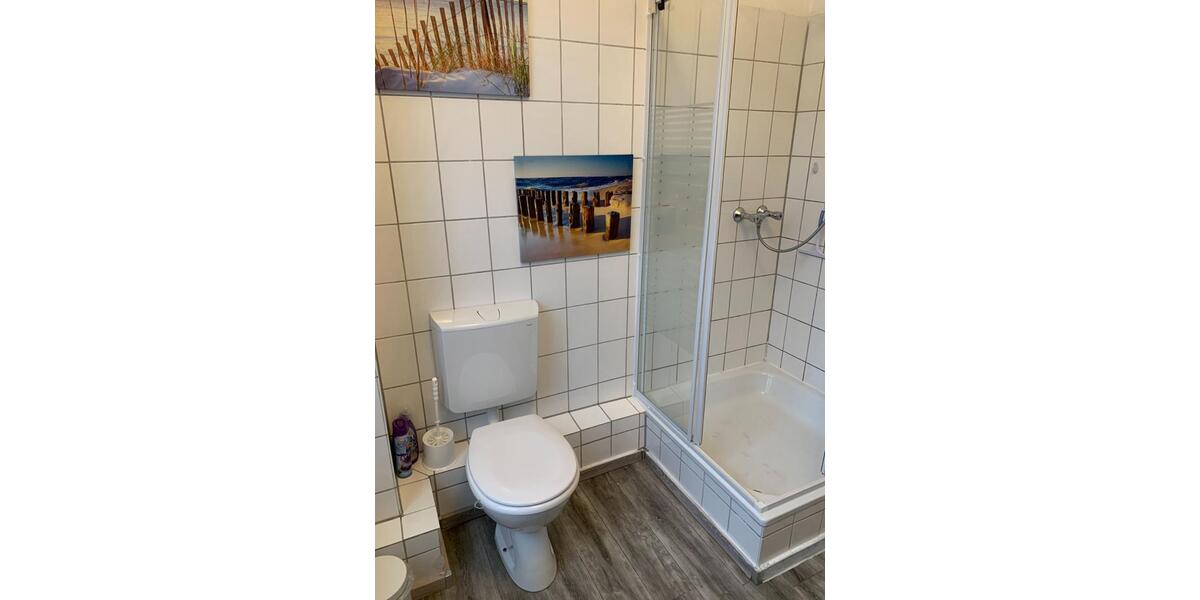 Etagenwohnung Krefeld Cracau - 1.5 Zimmer, 43 m&sup2;, 650&euro; | Angebot:25650517