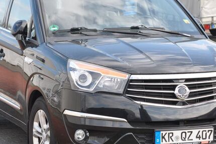 SsangYong Rodius 88.000 km 12.000 &euro; Krefeld 47803