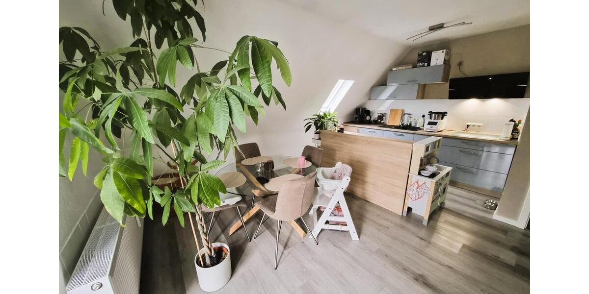 Etagenwohnung Moers Rheinkamp - 3 Zimmer, 81 m&sup2;, 700&euro; | Angebot:25874674