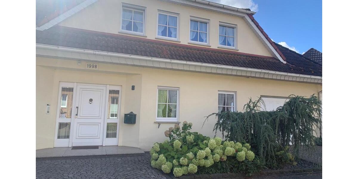 Einfamilienhaus Geldern - 8 Zimmer, 185 m&sup2;, 549.000&euro; | Angebot:24514548