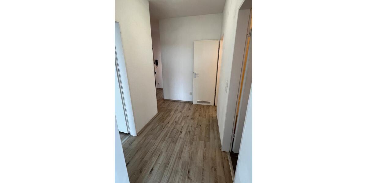 Etagenwohnung Oberhausen - 2 Zimmer, 67 m&sup2;, 495&euro; | Angebot:25103860