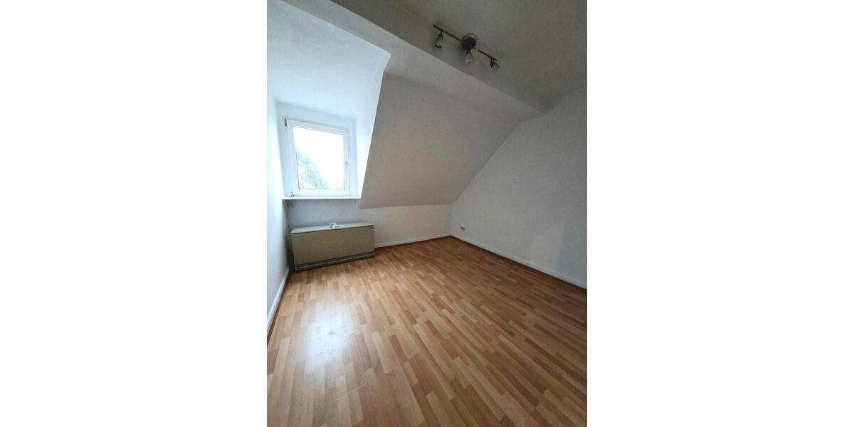 Dachgeschoßwohnung Heiligenhaus - 2 Zimmer, 52 m&sup2;, 670&euro; | Angebot:24662304