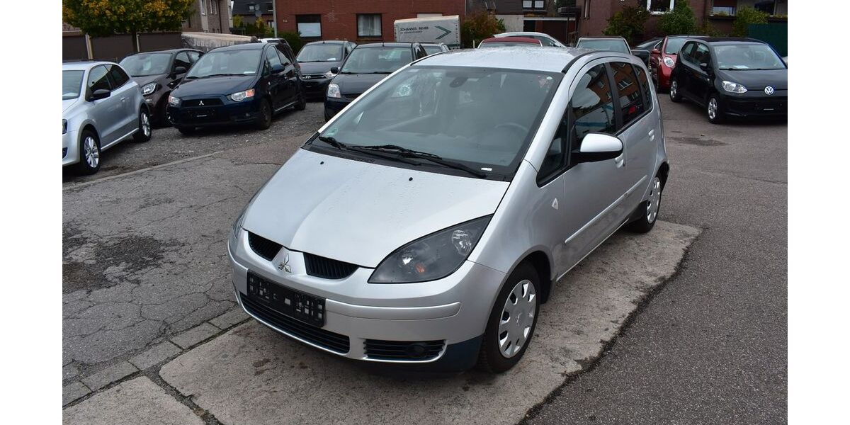 Mitsubishi Colt 82.200 km 5.480 &euro; Oberhausen 46145