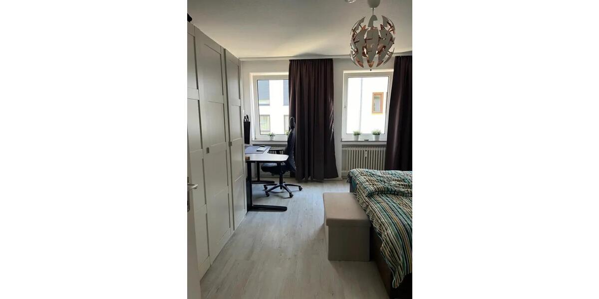 Etagenwohnung Krefeld - 2 Zimmer, 58 m&sup2;, 493&euro; | Angebot:25947657