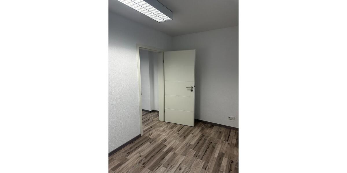 Gewerbeobjekt Dinslaken - 720&euro; | Angebot:22932685