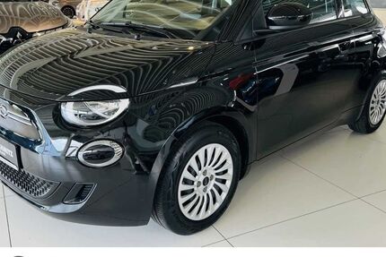 Fiat 500 12.030 km 15.890 &euro; Wesel 46485