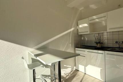 Wohnung Düsseldorf Stadtbezirk 6 - 1 Zimmer, 40 m&sup2;, 780&euro; | Angebot:24795120