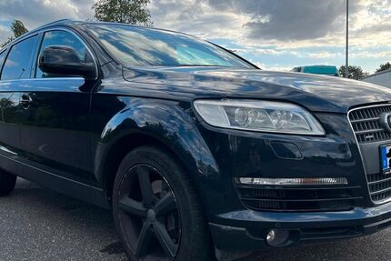 Audi Q7 343.000 km 9.600 &euro; Düsseldorf 40599