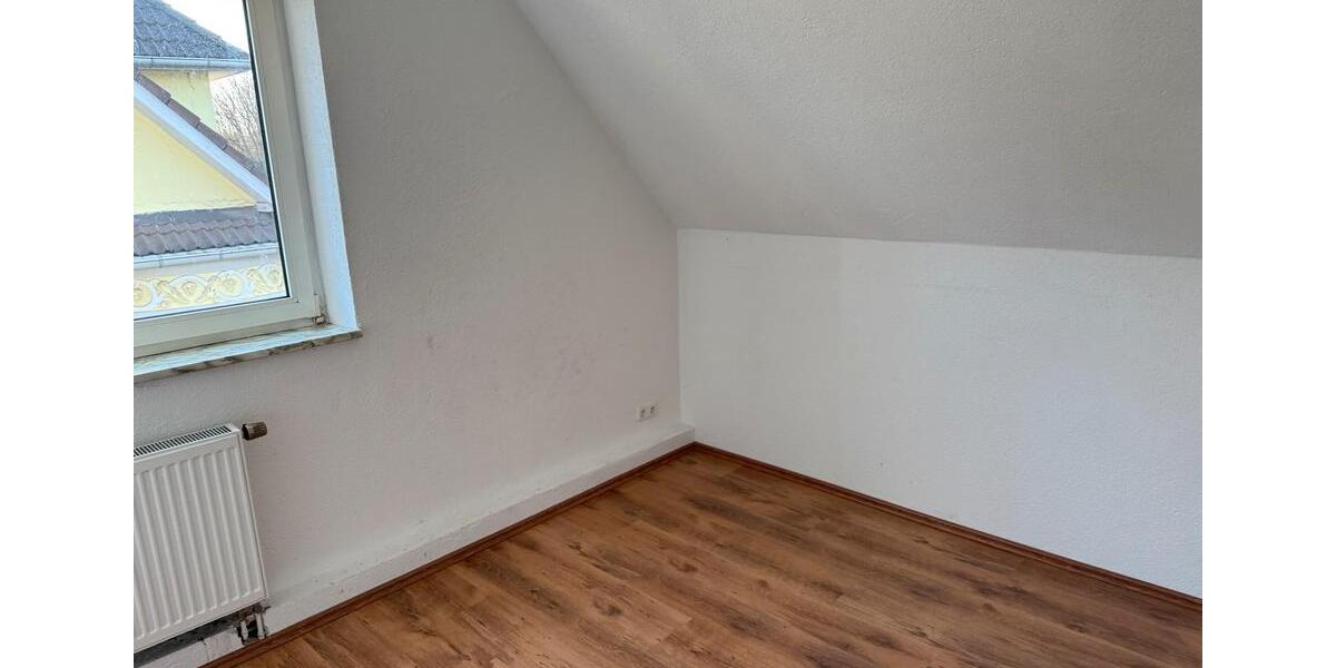 Dachgeschoßwohnung Duisburg Rheinhausen - 2 Zimmer, 55 m&sup2;, 725&euro; | Angebot:25979621
