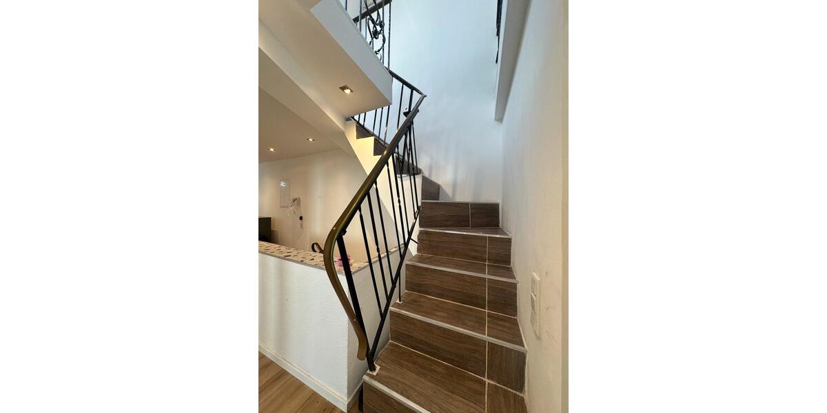 Maisonettenwohnung Meerbusch - 4 Zimmer, 120 m&sup2;, 1.800&euro; | Angebot:26690637