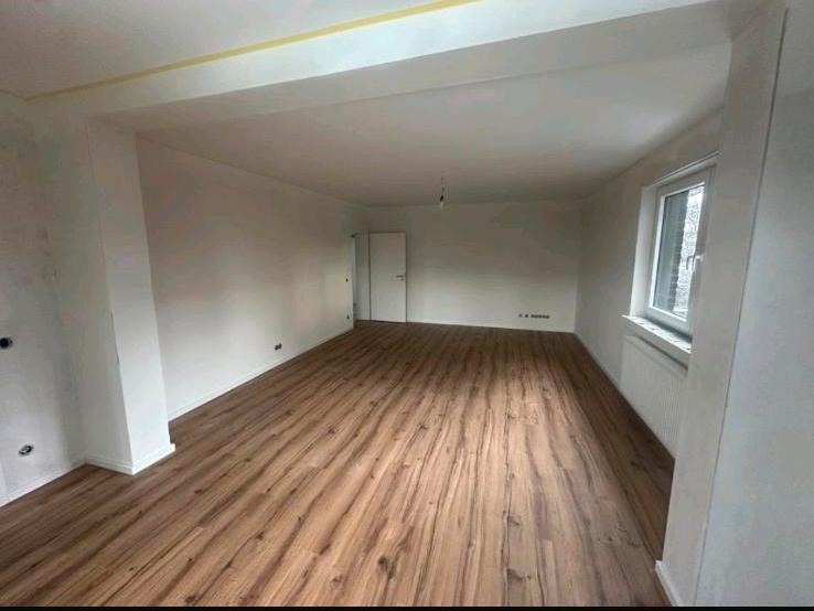 Etagenwohnung Duisburg Rheinhausen - 3.5 Zimmer, 85 m&sup2;, 930&euro; | Angebot:25656469