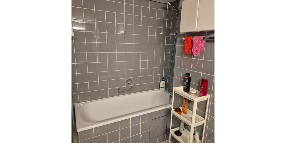 Etagenwohnung Düsseldorf Stadtbezirk 6 - 4.5 Zimmer, 124 m&sup2;, 1.580&euro; | Angebot:25792030