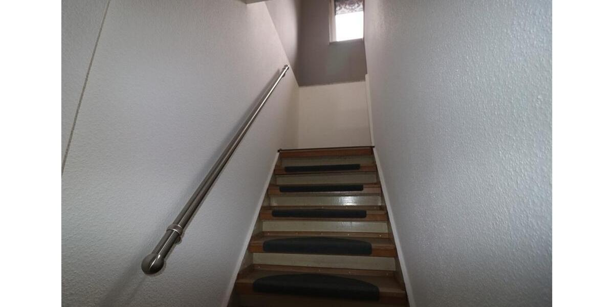 Dachgeschoßwohnung Duisburg Essenberg - 2 Zimmer, 65 m&sup2;, 450&euro; | Angebot:26111465