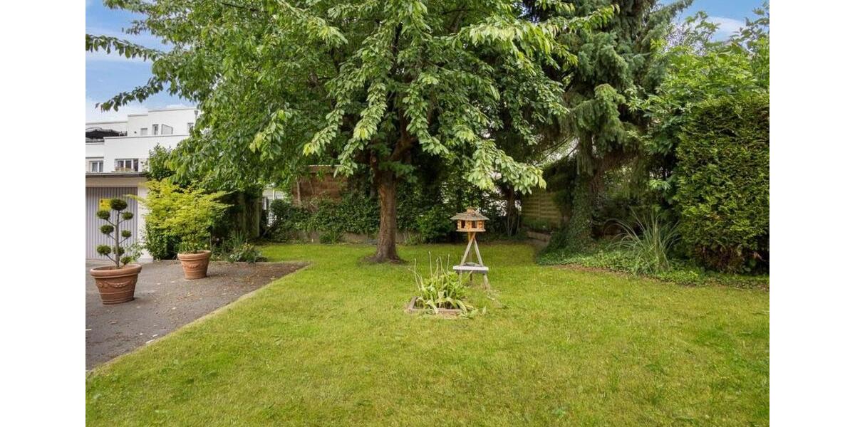 Dachgeschoßwohnung Essen Stadtbezirk III - 3 Zimmer, 55 m&sup2;, 590&euro; | Angebot:25811924