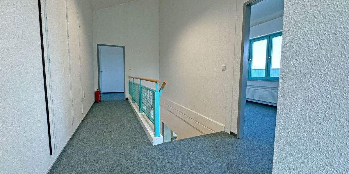 Gewerbeobjekt Voerde Holthausen - 7 Zimmer, 140 m&sup2;, 390.000&euro; | Angebot:25741548