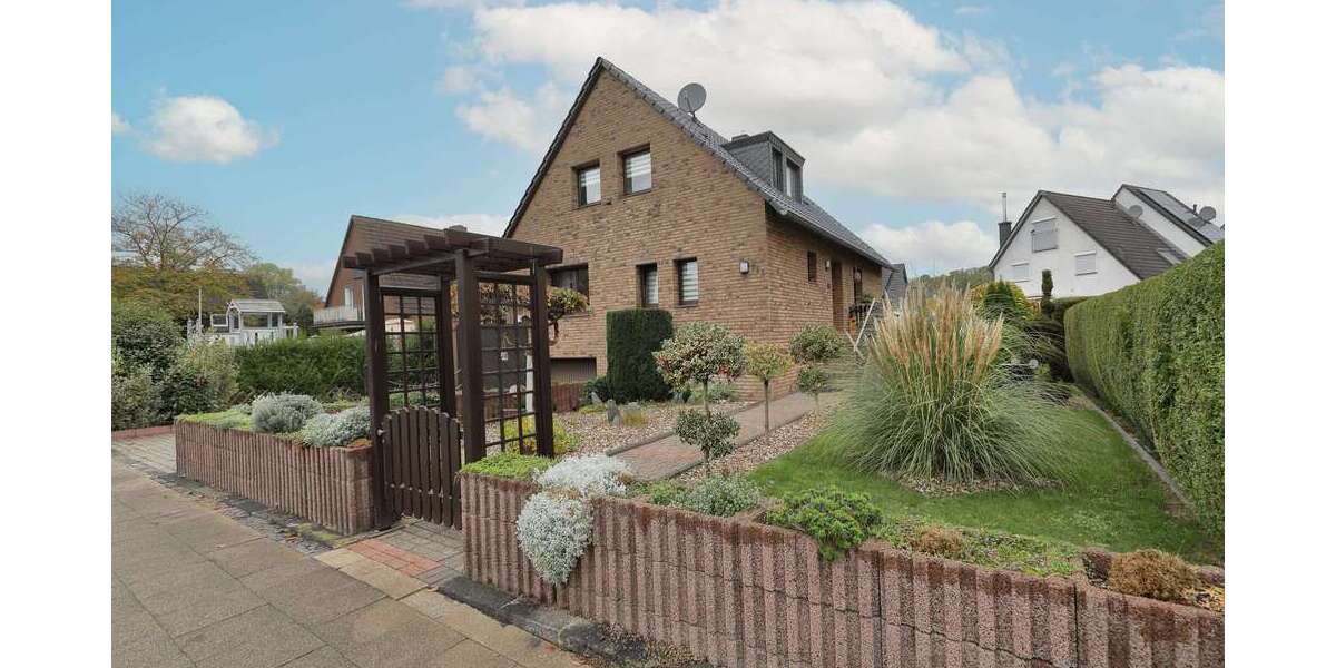 Einfamilienhaus Essen Stadtbezirk V - 4.5 Zimmer, 120 m&sup2;, 449.000&euro; | Angebot:23718944