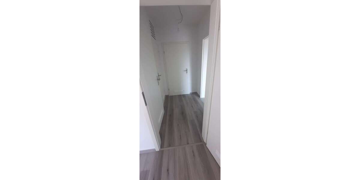 Etagenwohnung Moers - 3 Zimmer, 77 m&sup2;, 570&euro; | Angebot:25894822