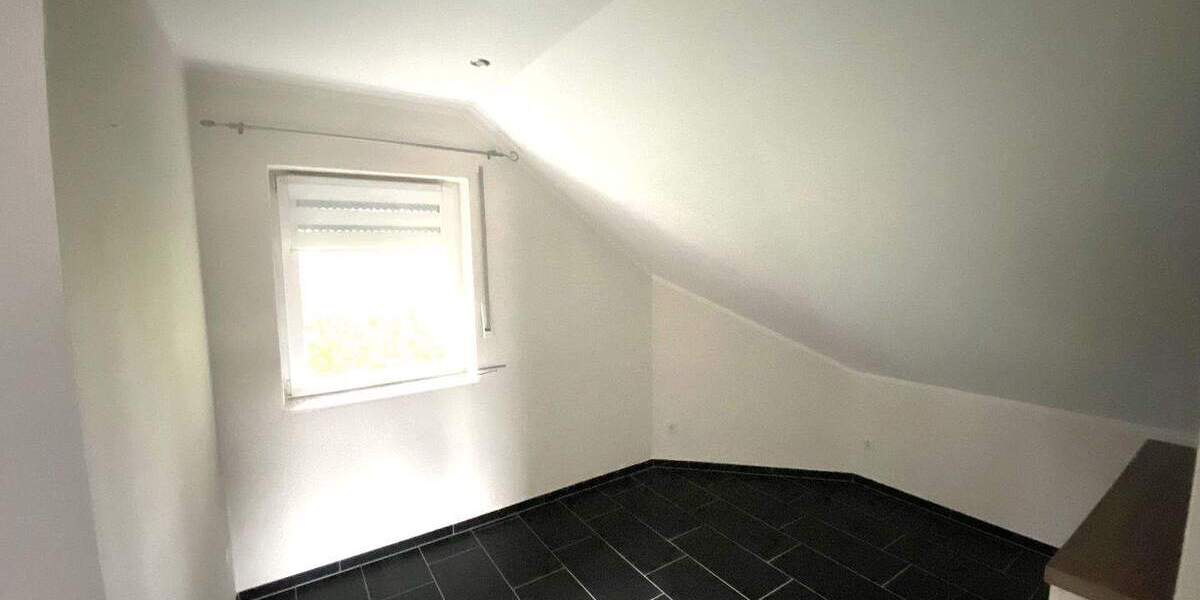 Einfamilienhaus Rheinberg Borth - 8 Zimmer, 166 m&sup2;, 495.000&euro; | Angebot:25836785
