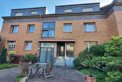 Wohnung Duisburg Großenbaum - 4.5 Zimmer, 130 m&sup2;, 1.800&euro; | Angebot:25849029