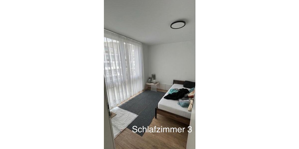 Etagenwohnung Duisburg Mittelmeiderich - 4 Zimmer, 93 m&sup2;, 1.150&euro; | Angebot:25909281