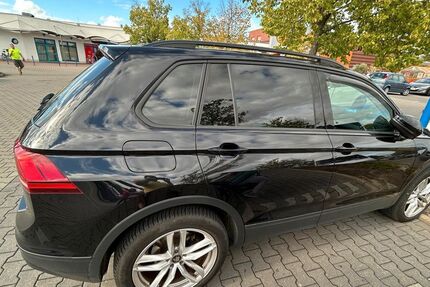 VW Tiguan 33.500 km 15.000 &euro; Krefeld 47798