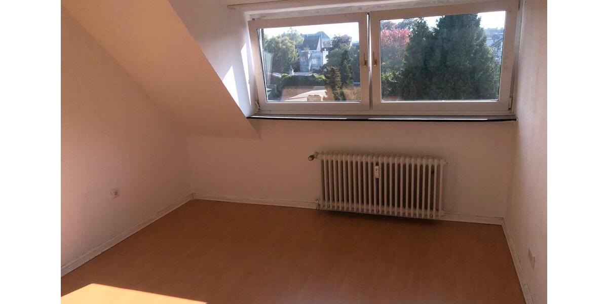 Dachgeschoßwohnung Krefeld - 2 Zimmer, 40 m&sup2;, 350&euro; | Angebot:24813259