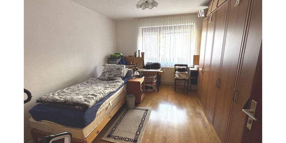 Etagenwohnung Krefeld Cracau - 3 Zimmer, 95 m&sup2;, 169.000&euro; | Angebot:25741183