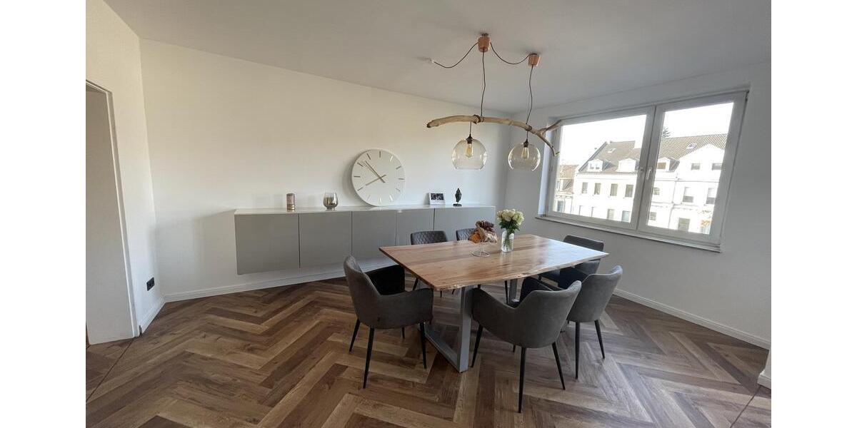 Etagenwohnung Krefeld Cracau - 4 Zimmer, 112 m&sup2;, 1.355&euro; | Angebot:25871602