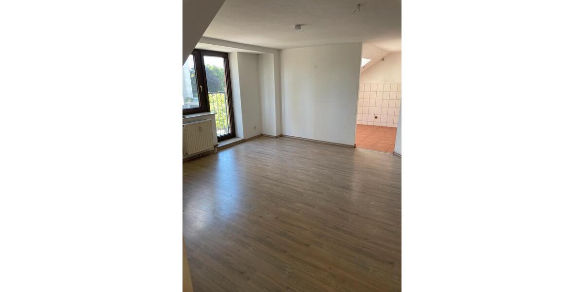 Dachgeschoßwohnung Mülheim an der Ruhr Heißen - 2 Zimmer, 46 m&sup2;, 660&euro; | Angebot:26150943
