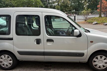 Renault Kangoo 199.000 km 2.700 &euro; Düsseldorf 40239