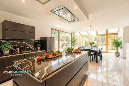 Haus Düsseldorf Stadtbezirk 9 - 8 Zimmer, 300 m&sup2;, 1.100.000&euro; | Angebot:25498792