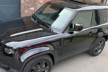 Land Rover Defender 7.015 km 69.900 &euro; Oberhausen 46049