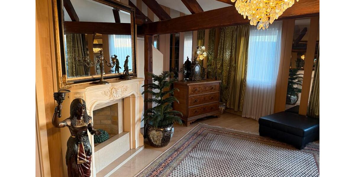 Dachgeschoßwohnung Düsseldorf Pempelfort - 3 Zimmer, 80 m&sup2;, 2.200&euro; | Angebot:26701749
