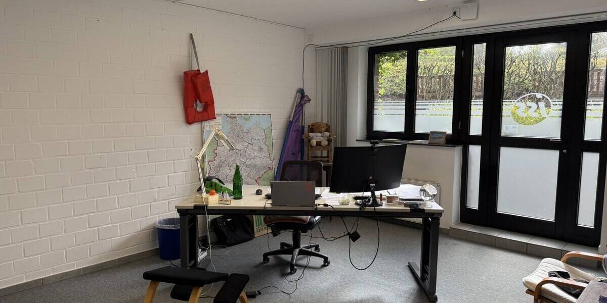 Gewerbeobjekt Kaarst Holzbüttgen - 1 Zimmer, 973 m&sup2;, 8.342&euro; | Angebot:26658331