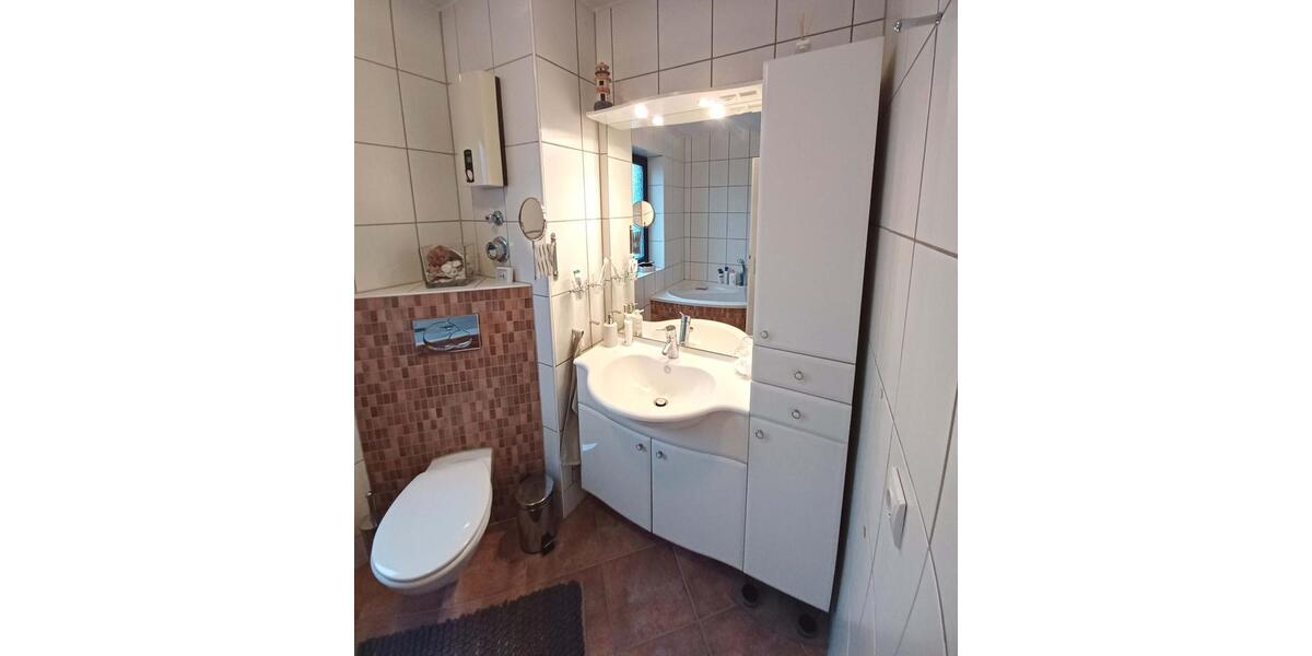 Dachgeschoßwohnung Essen Stadtbezirk V - 4.5 Zimmer, 92 m&sup2;, 210.000&euro; | Angebot:25238631