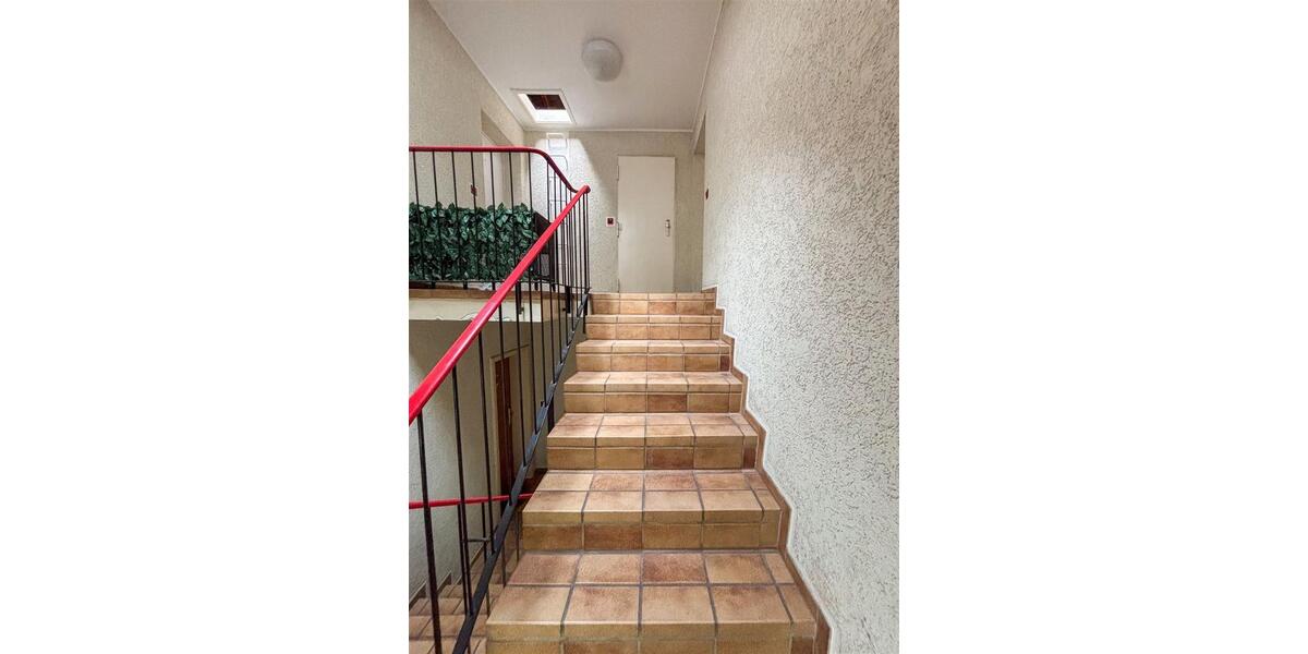 Dachgeschoßwohnung Düsseldorf Stadtbezirk 5 - 3 Zimmer, 68 m&sup2;, 1.120&euro; | Angebot:26689640