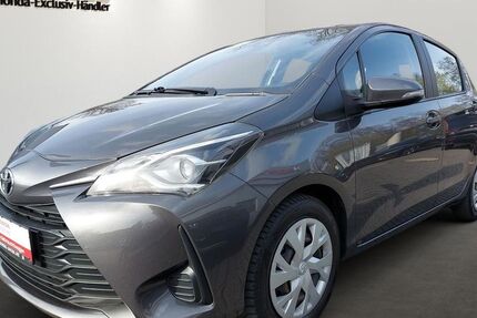 Toyota Yaris 97.978 km 8.980 &euro; Oberhausen 46117