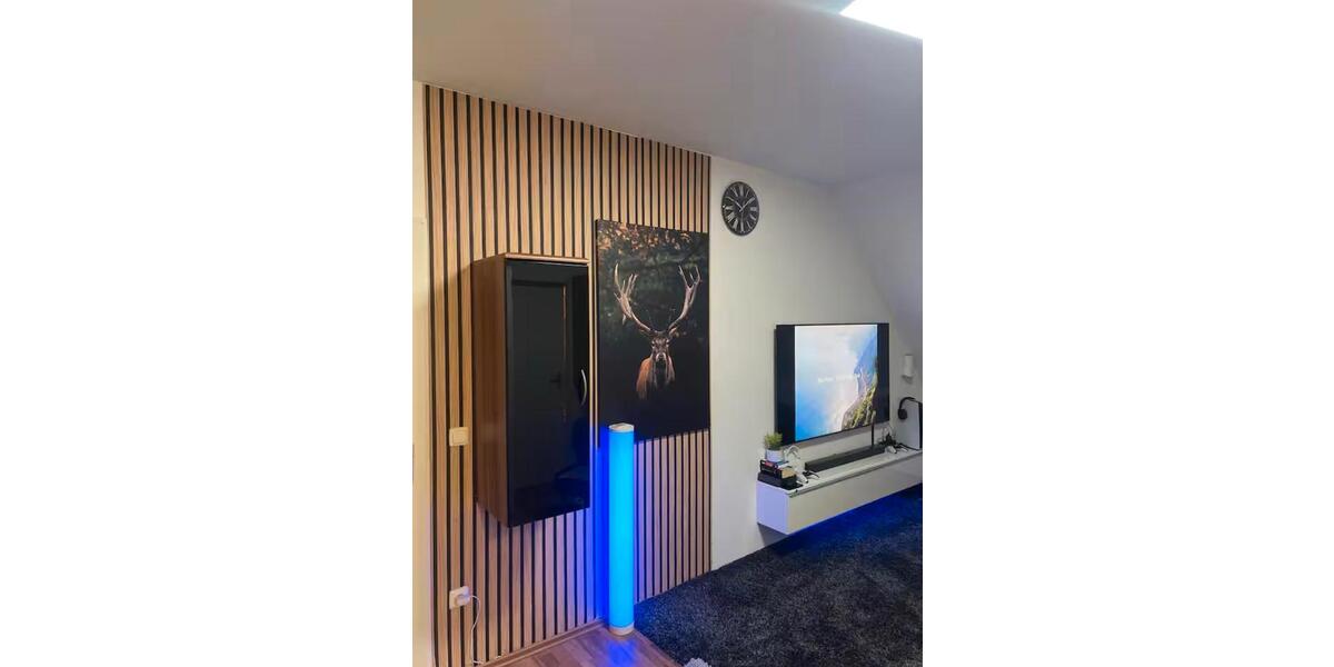 Dachgeschoßwohnung Essen Stadtbezirk VI - 1 Zimmer, 40 m&sup2;, 650&euro; | Angebot:25361947