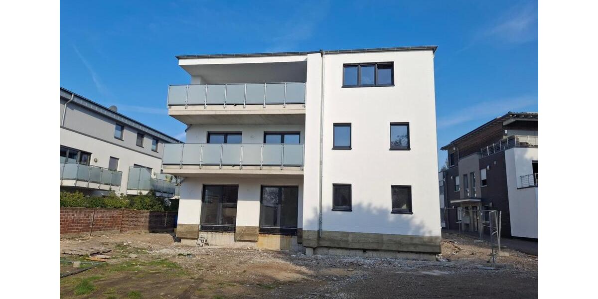 Einfamilienhaus Duisburg Baerl - 3 Zimmer, 111 m&sup2;, 1.665&euro; | Angebot:24769504