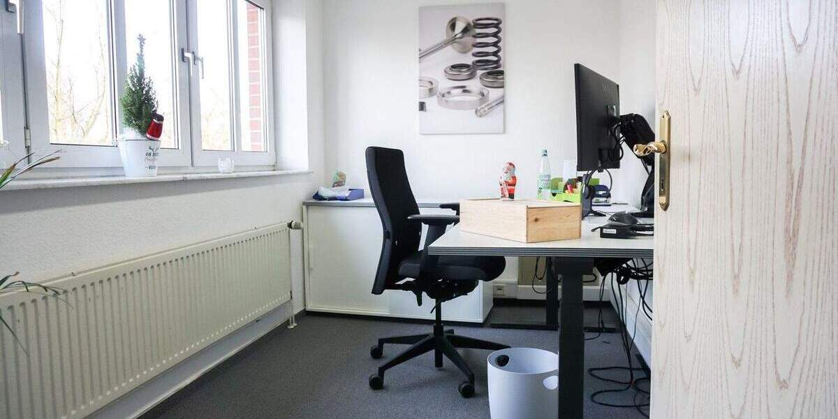 Gewerbeobjekt Geldern - 6 Zimmer, 200 m&sup2;, 1.300&euro; | Angebot:25779537