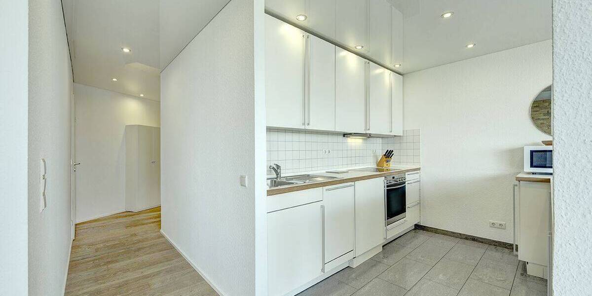Etagenwohnung Düsseldorf Golzheim - 2 Zimmer, 65 m&sup2;, 385.000&euro; | Angebot:26731330