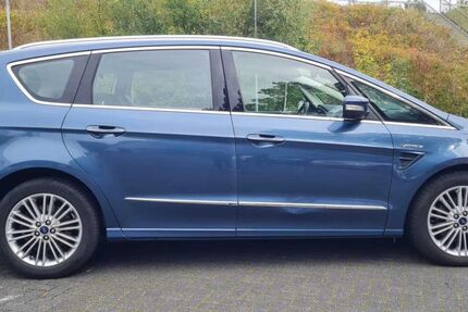 Ford S-Max 113.000 km 17.500 &euro; Ratingen 40878