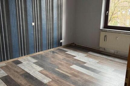 Wohnung Essen Stadtbezirk VI - 5 Zimmer, 120 m&sup2;, 700&euro; | Angebot:25838749