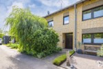 Reihenmittelhaus mit viel Potential für Pärchen und junge Familien, 2 Schlafzimmer + Dachstudio - Reihenmittelhaus Kaarst / Büttgen Büttgen | Angebot:27285727