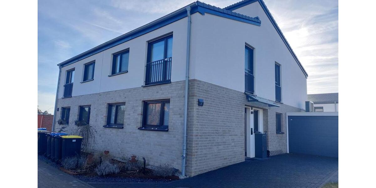 Doppelhaushälfte Kevelaer - 5 Zimmer, 145 m&sup2;, 1.750&euro; | Angebot:25545219