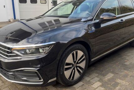 VW Passat Variant 140.500 km 19.000 &euro; Tönisvorst 47918